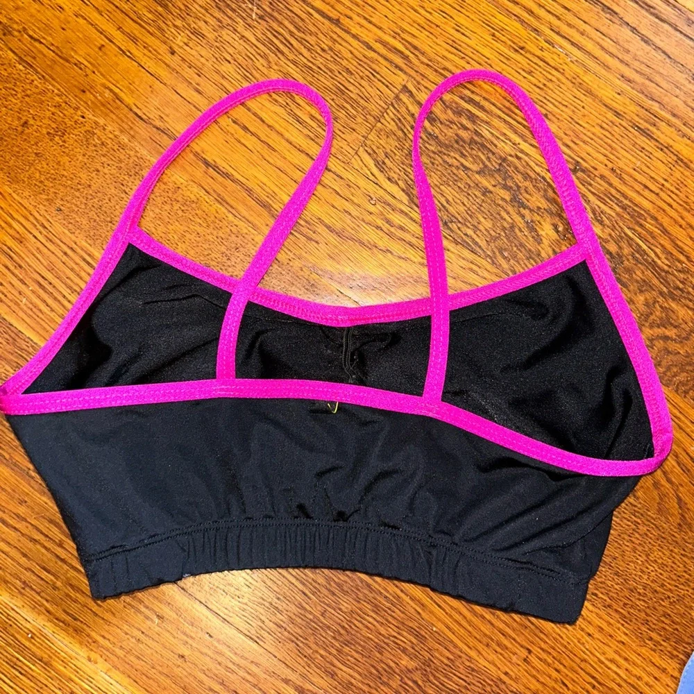 Bundle of 2 dance tops / sports bras - Picture 3 of 5